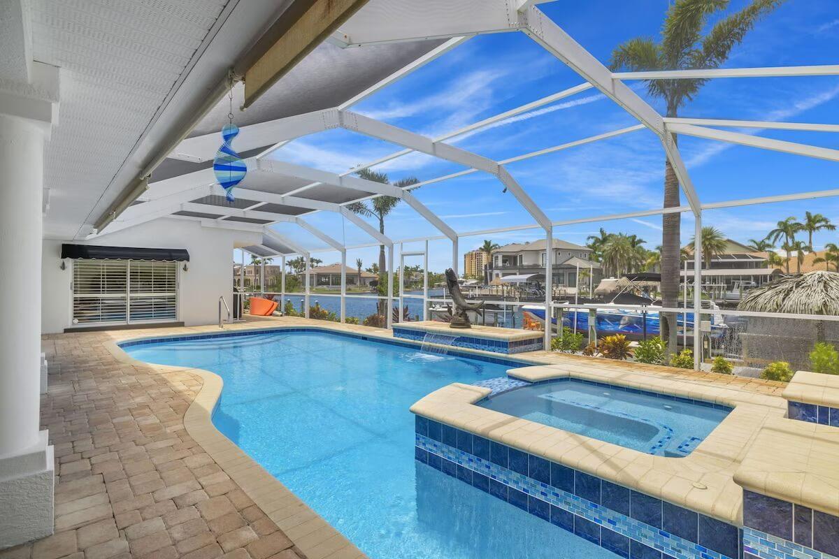 Bezkonkurenční dům s bazénem