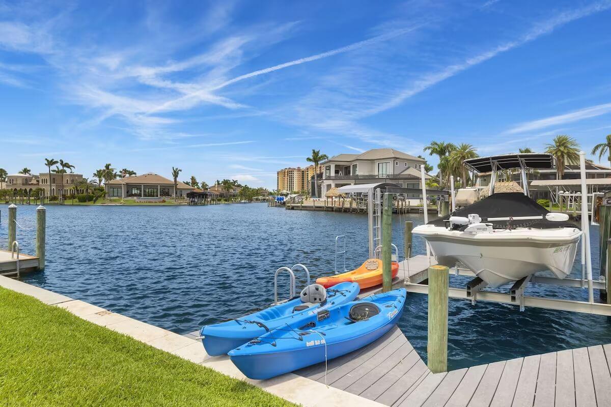 Bezkonkurenční dům s bazénem