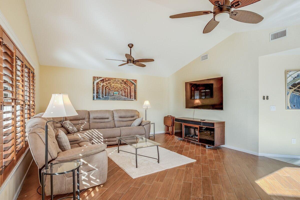 Klidný dům v Cape Coral s vlastním bazénem