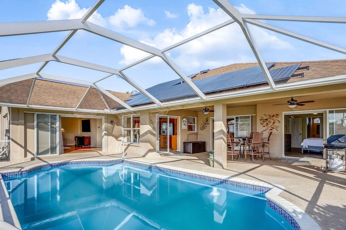 Klidný dům v Cape Coral s vlastním bazénem